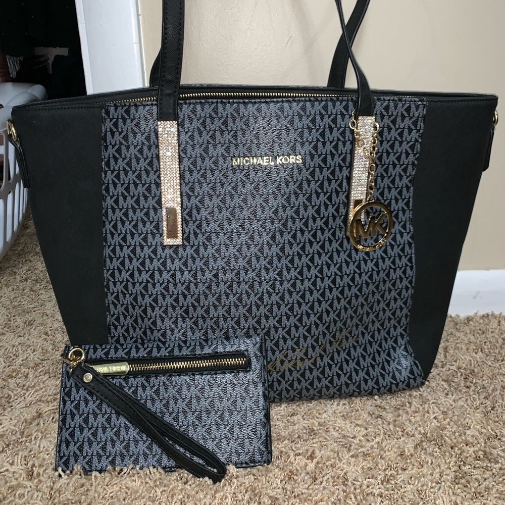 Michael Kors Purse and wristlet